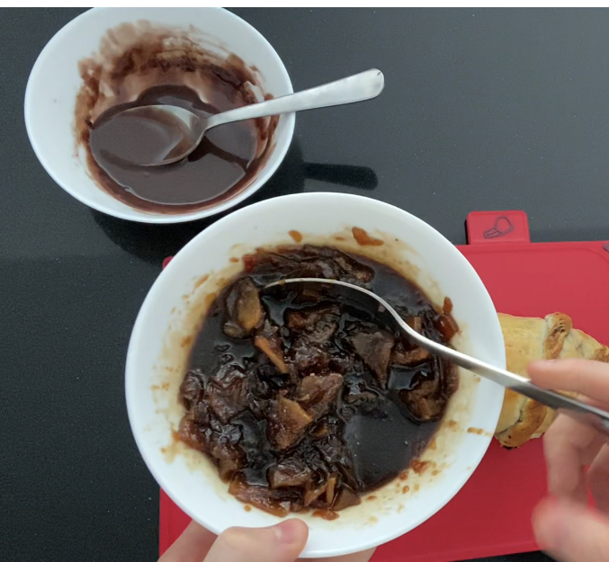 chutney de manzana verde del SOLOMILLO WELLINGTON CON SALSA ESPAÑOLA