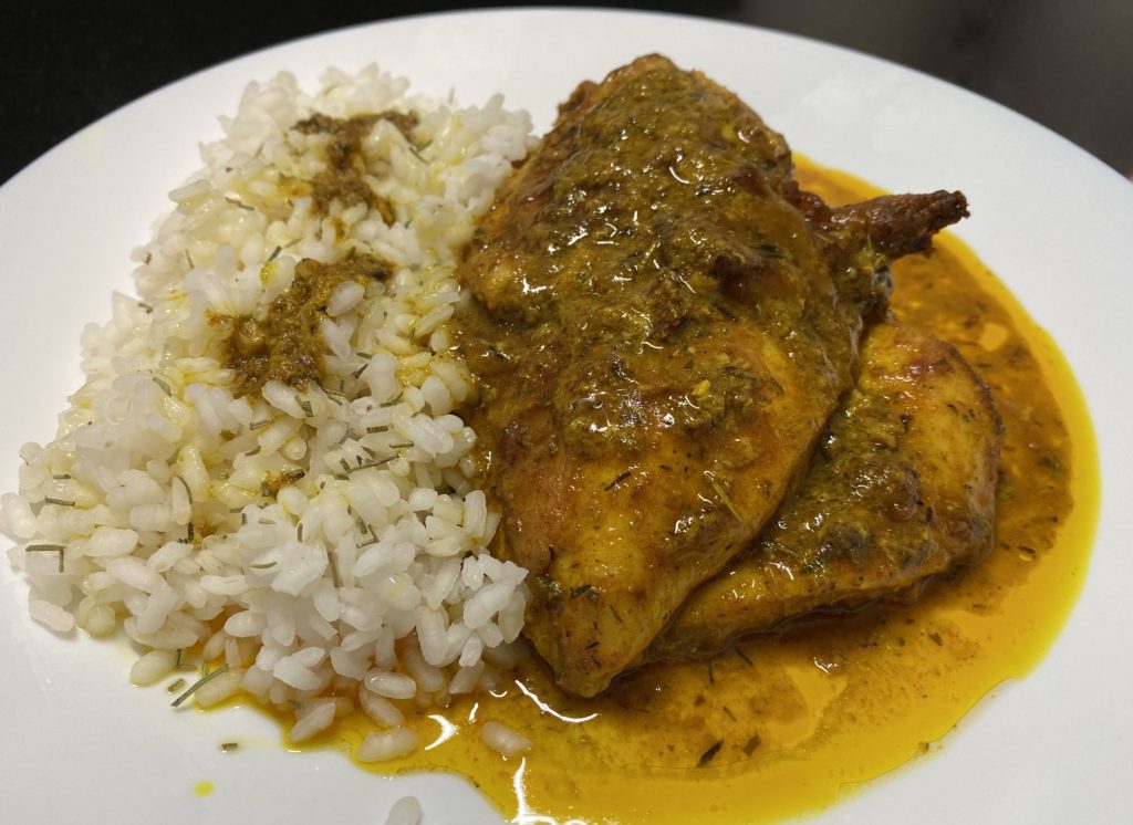 POLLO AL CURRY EMPLATADO