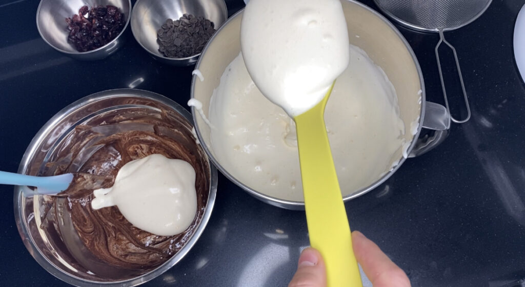 BROWNIE DE CHOCOLATE, MEZCLA DE DENSIDADES